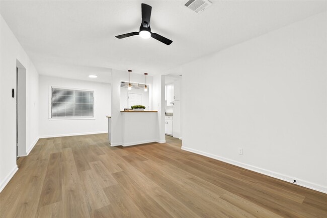 Photo - 3129 Airport Blvd