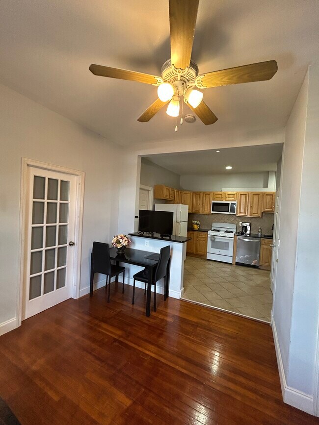 Photo - 2976 John F Kennedy Blvd Unidad #1