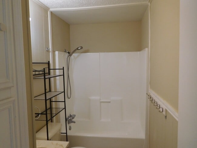Photo - 714 Temple Cir