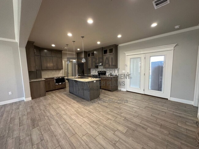 Photo - 7604 Crestline Dr