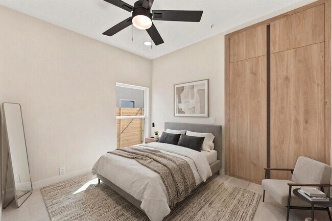 Photo - 200 S Cynthia St Unit C