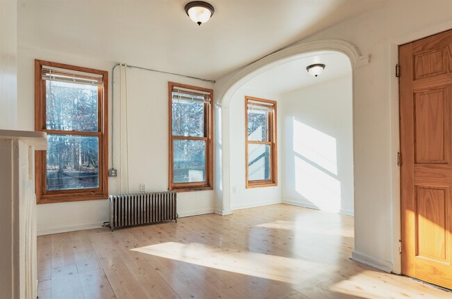 Photo - 232.5 6th St