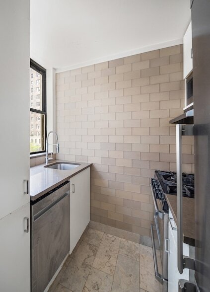 Photo - 41 W 72nd St Unit 4B