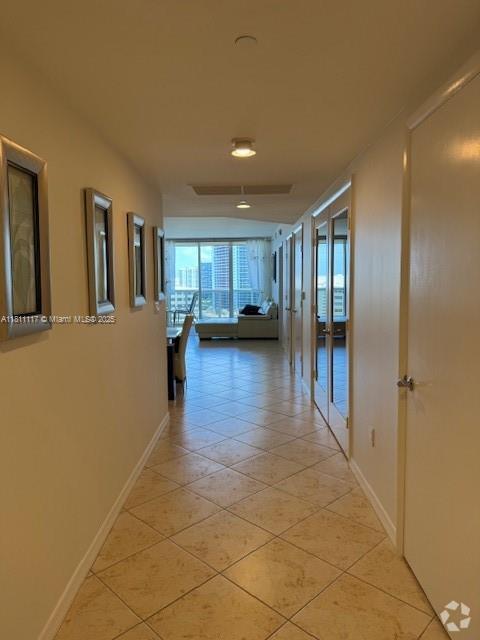 Building Photo - 1850 S Ocean Dr Unit 1908 Rental
