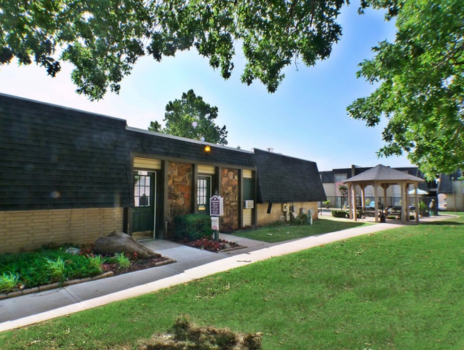 Bryant Grove Apartments