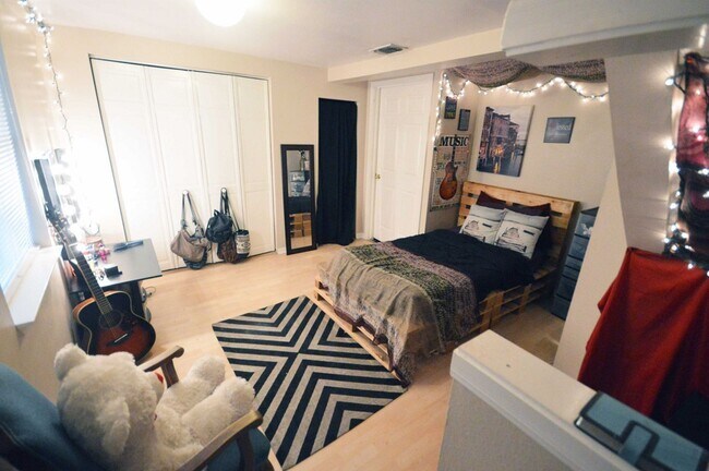 Photo - 907 E 38th St Unidad B