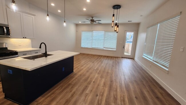 Photo - 126 Amundsen St