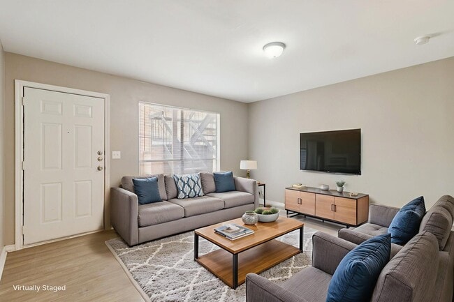 Building Photo - Knoll Crest