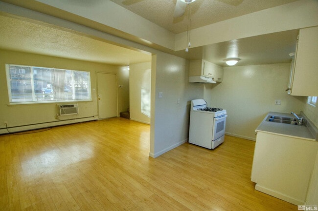 Photo - 511 Country Village Dr Unidad #22