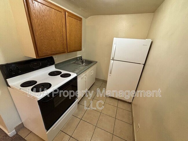 Photo - 1379 W 900 S Unit B 2