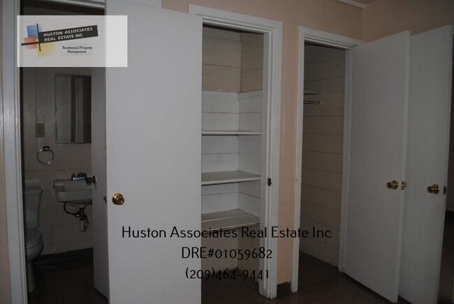 Photo - 1314 Williams St