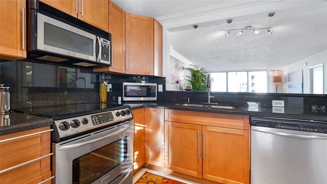 Photo - 4800 Bayview Dr Condo Unit 4800