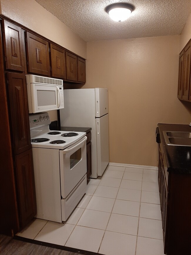 2 beds 1 bath