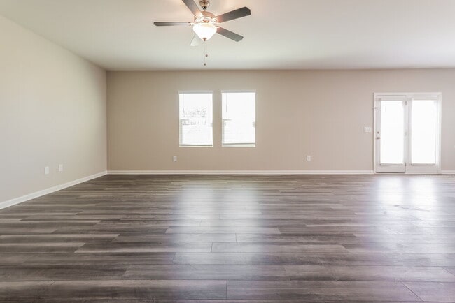 Photo - 3813 Ramsay Pass