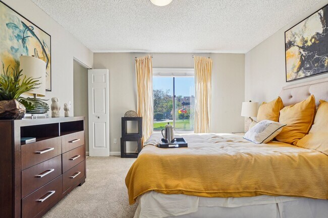 Deer Crest Apartments