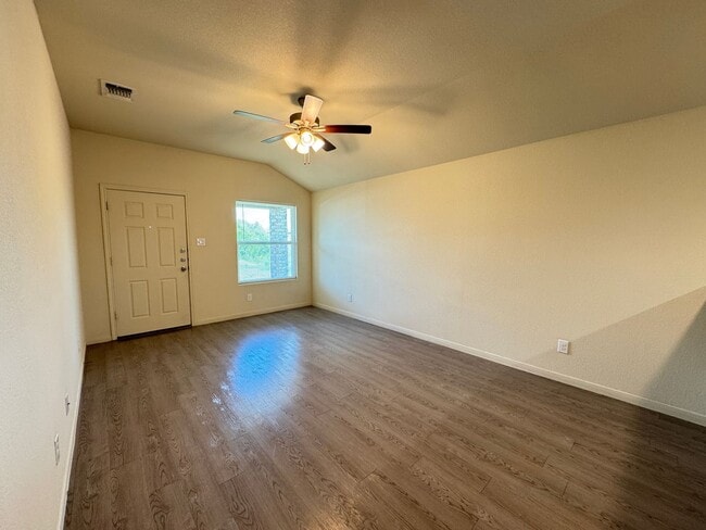 Photo - 5804 Rustler Dr Unidad A