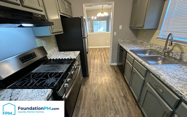 Photo - 3330 Edenshire Ln