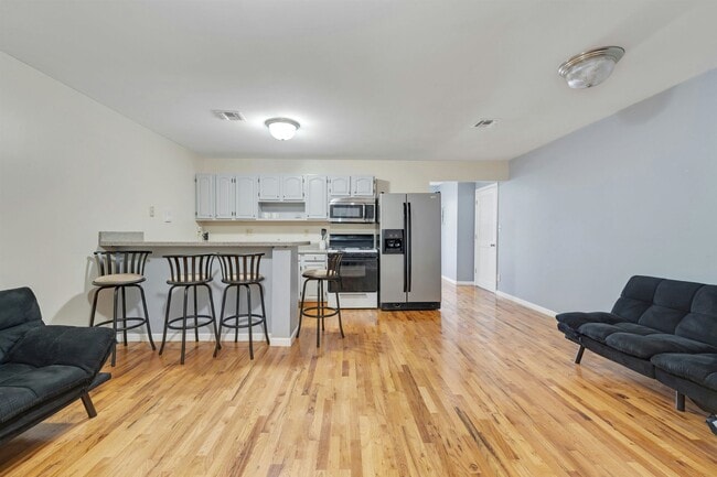 Photo - 4413 Park Ave Unit 2L