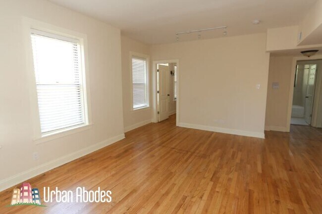 Photo - 4040 N Ashland Ave