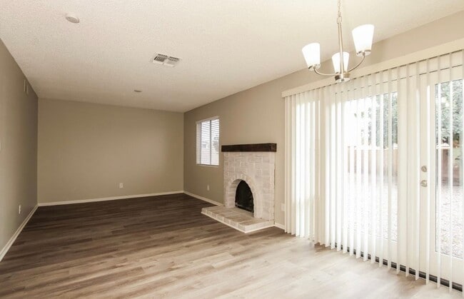 Photo - 5435 W Altadena Ave