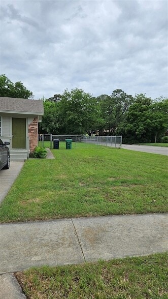 Photo - 2017 Shawnee St