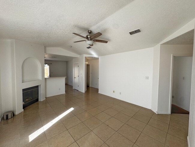 Photo - 331 Cll Amarillo SW