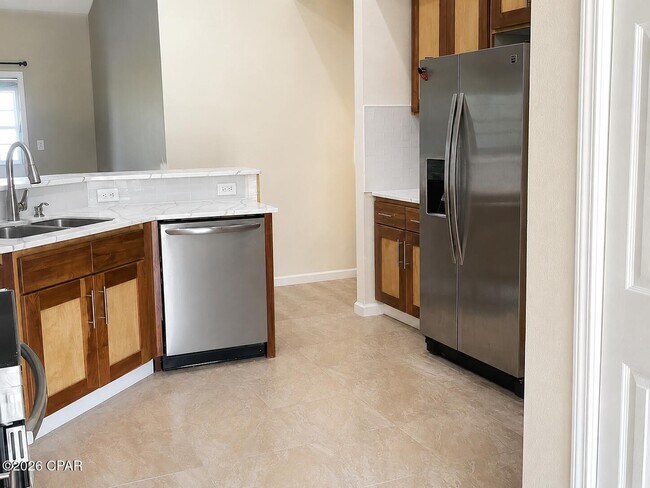 3213 Azalea Cir