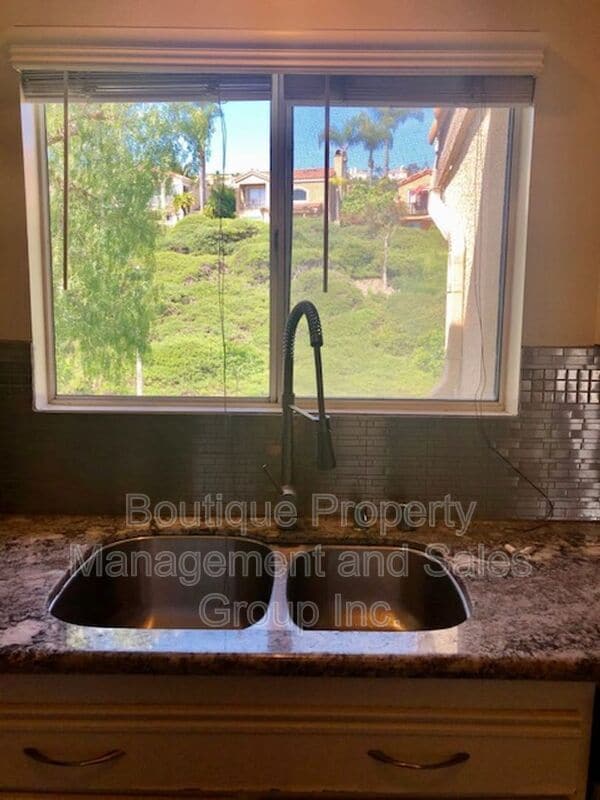 Photo - 30902 Club House Dr