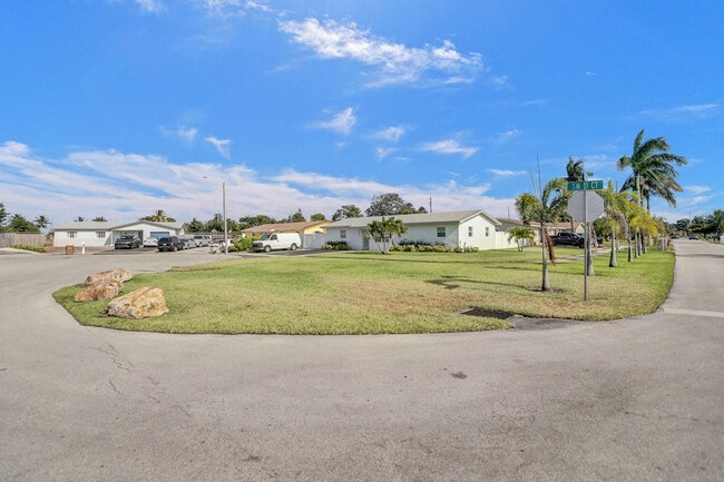 Photo - 1210 SW 10th Terrace