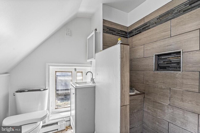 Photo - 4908 Germantown Ave Unidad 8