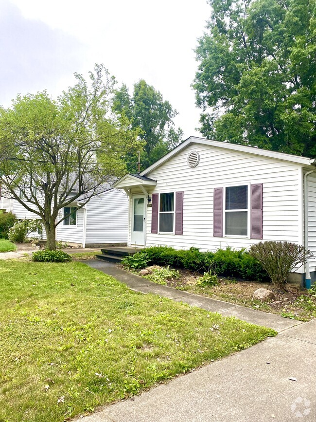 Building Photo - 6528 Rosebelle Ave Rental