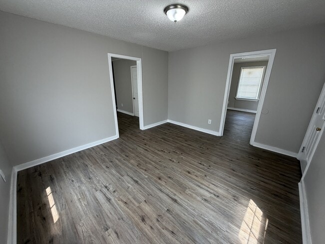 Photo - 2156 Ethlyn Ave