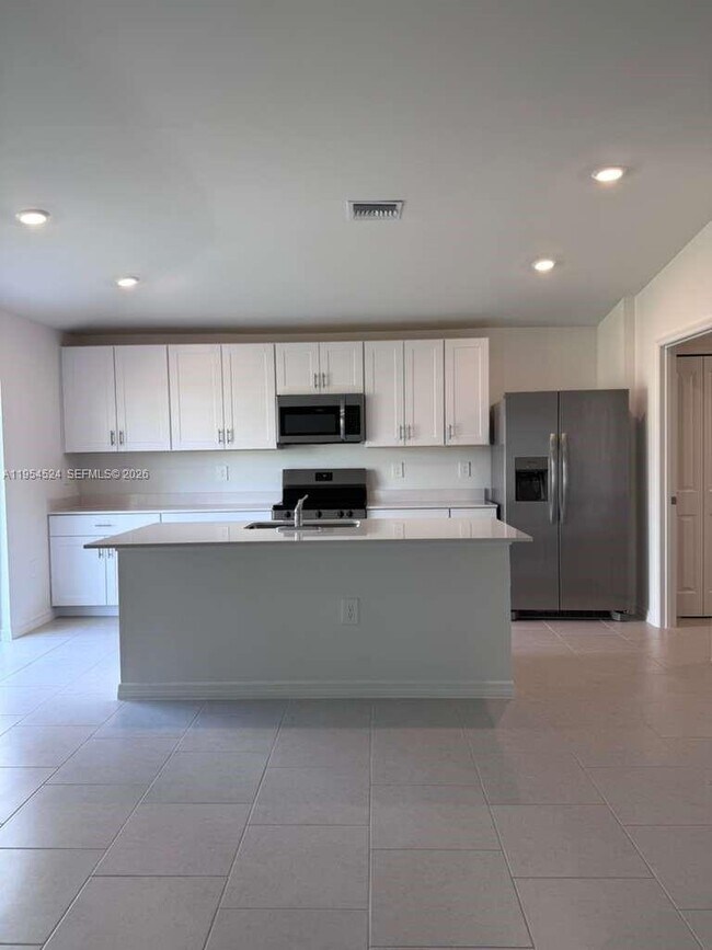 Photo - 17245 Cantu Ct