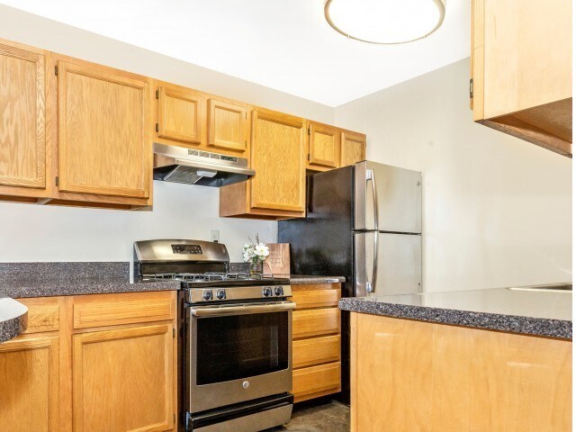 Photo - 1840 Apartments