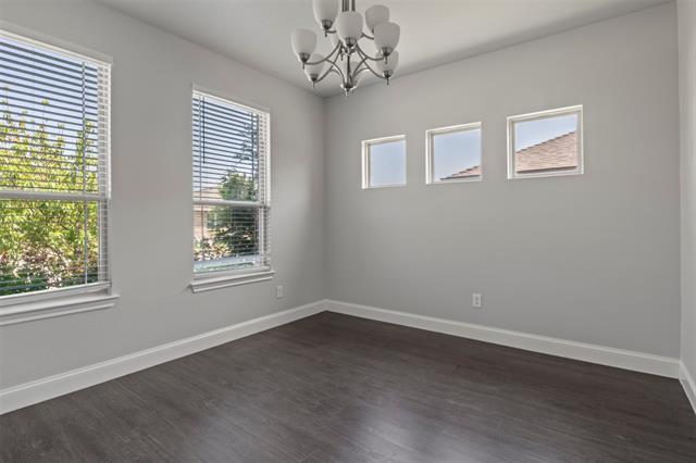 Photo - 1017 Chatsworth Dr