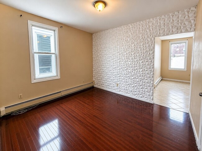 Photo - 804 27th St Unit 2