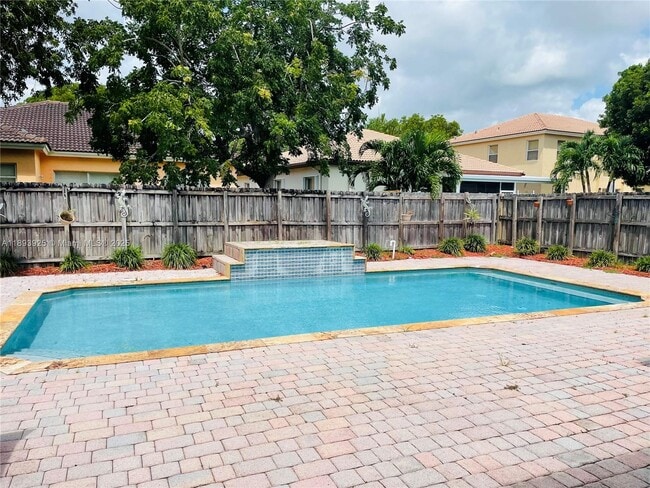 Photo - 1750 SE 19th Ave