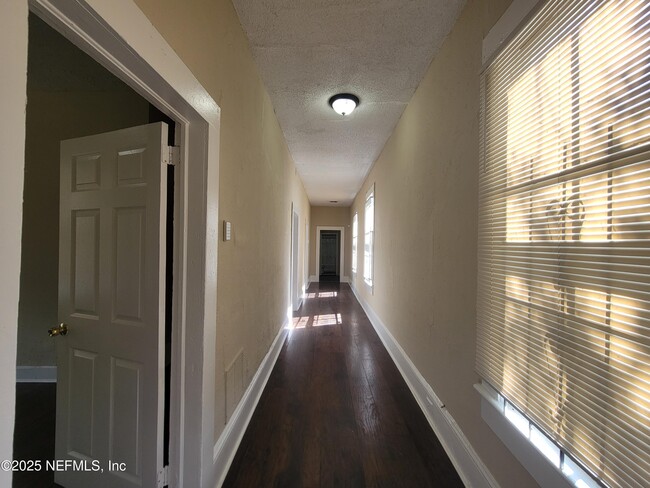 Photo - 1327 Cleveland St