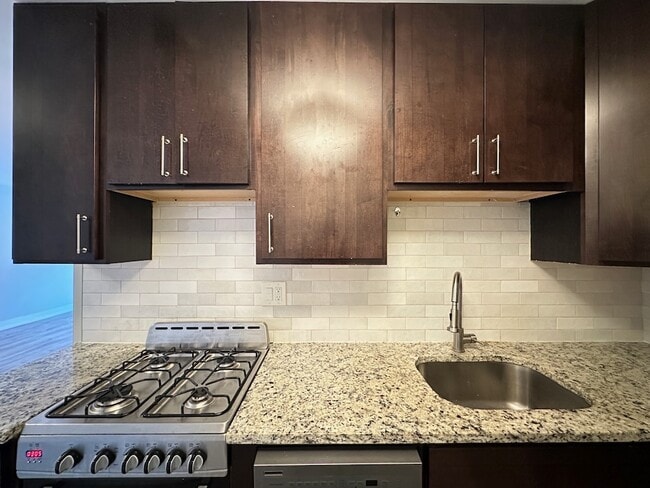 Photo - 507 W Barry Ave Unit J05P