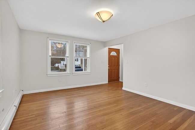 Photo - 5-7 Linwood Ave Unidad 5