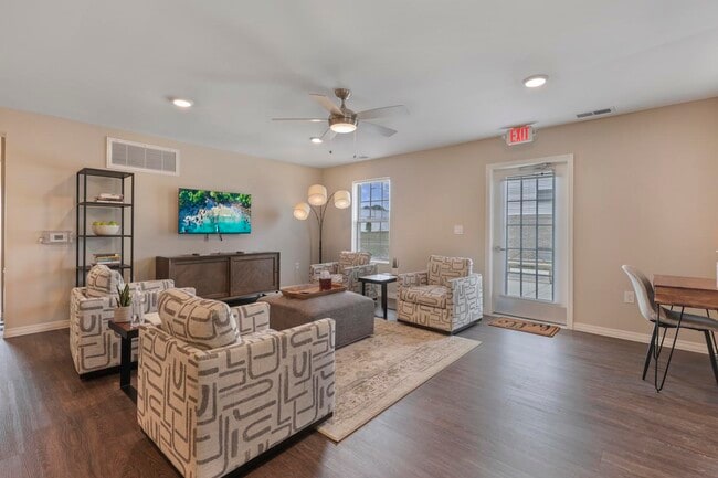 Photo - Montgomery Crossing