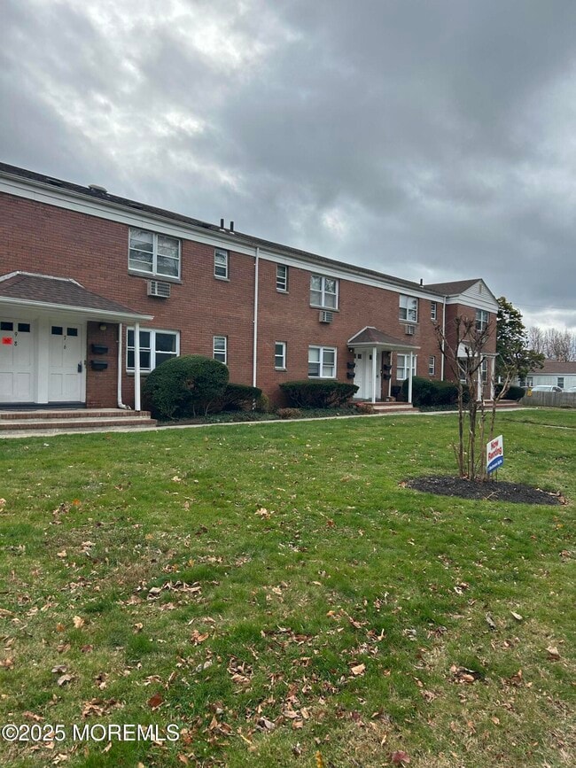 Building Photo - 258 Bath Ave Unit #7