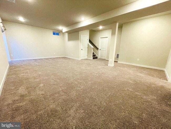 Photo - 130 Thornton Wy