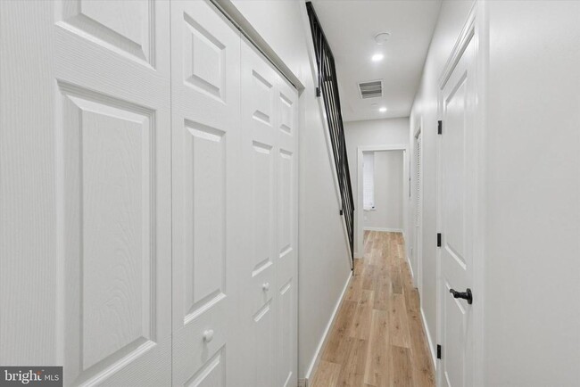 Photo - 1250 S 27th St