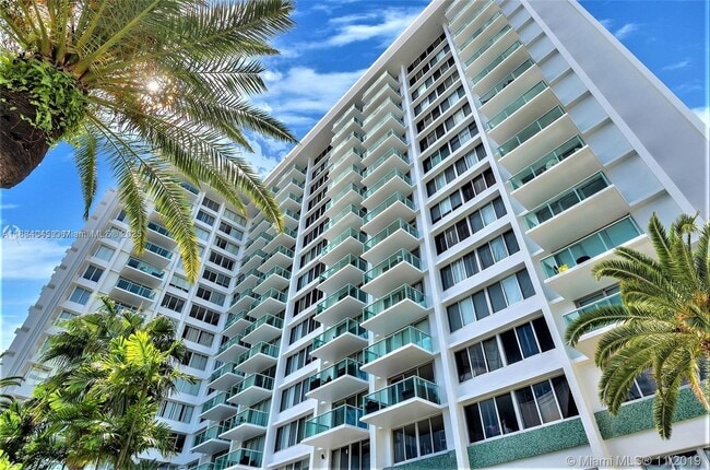 Photo - 1000 West Ave Unidad 411