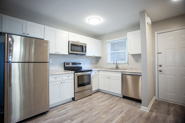 Building Photo - Pines on Wendover Apartment Homes