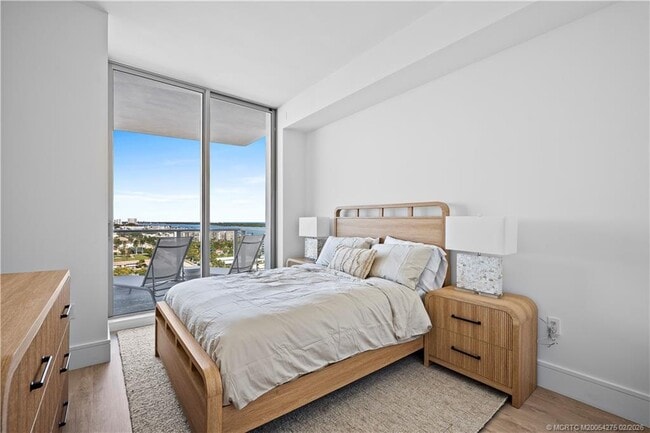 Photo - 220 Lake Shore Dr Unidad 1413