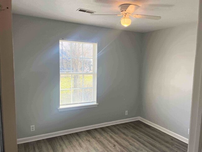 Photo - Cozy 3 Bedroom in Elizabethtown