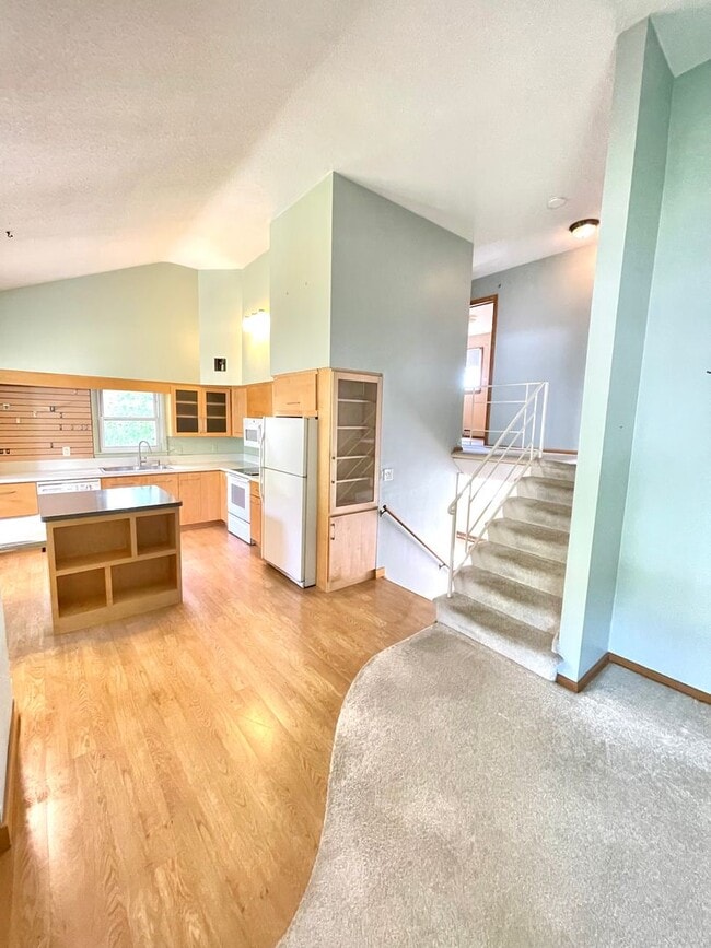 Photo - AVAILABLE Now! - Gorgeous 3 Bed 2 bath Home!