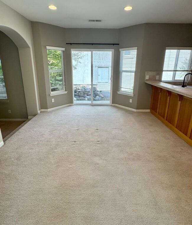 1331 Yosemite Dr